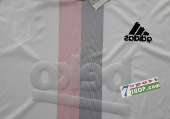 besiktas-heim-trikot-adidas-logos-innen-badges-personalisieren