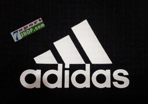 besiktas-trainingsanzug-adidas-aufwaermanzug-jacke-hersteller-logo