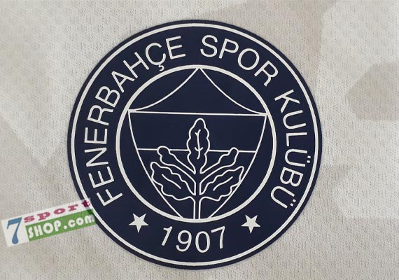 fenerbahce-auswaerts-trikot-puma-grau-21-22-767003-02-logo-vorn