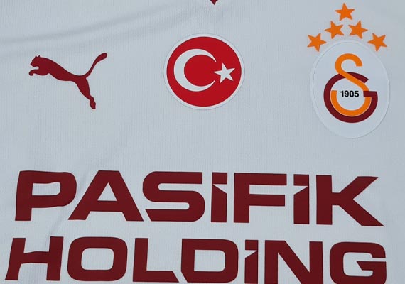 galatasaray-auswaerts-trikot-puma-weiss-77981102-jersey-2026-logo-5-sterne